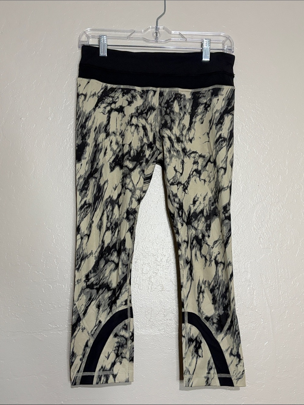 Lululemon Run Inspire Crop II all luxtreme- Great Granite Black / Mojave Tan